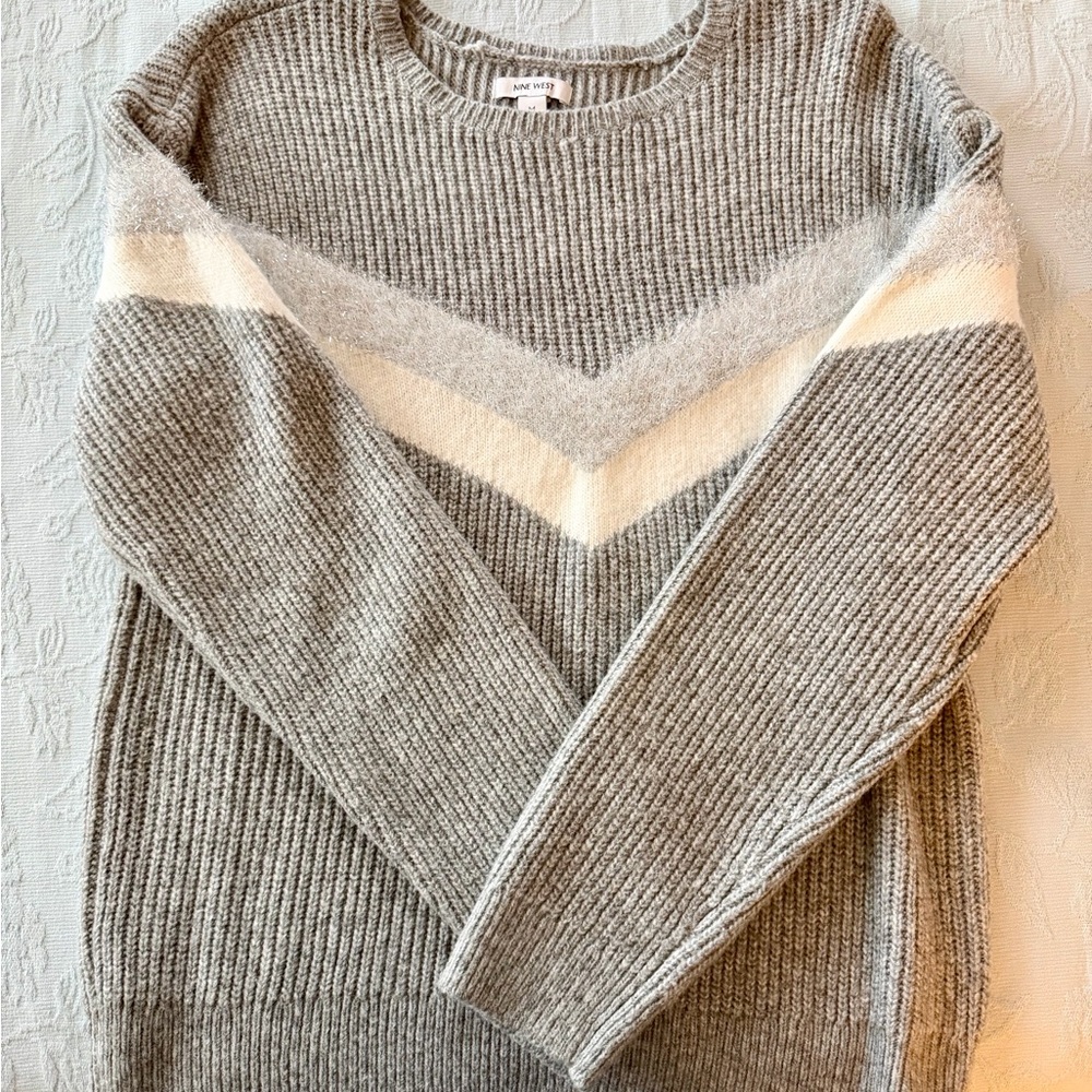 Nine West Women's Sweater in Gray and Cream